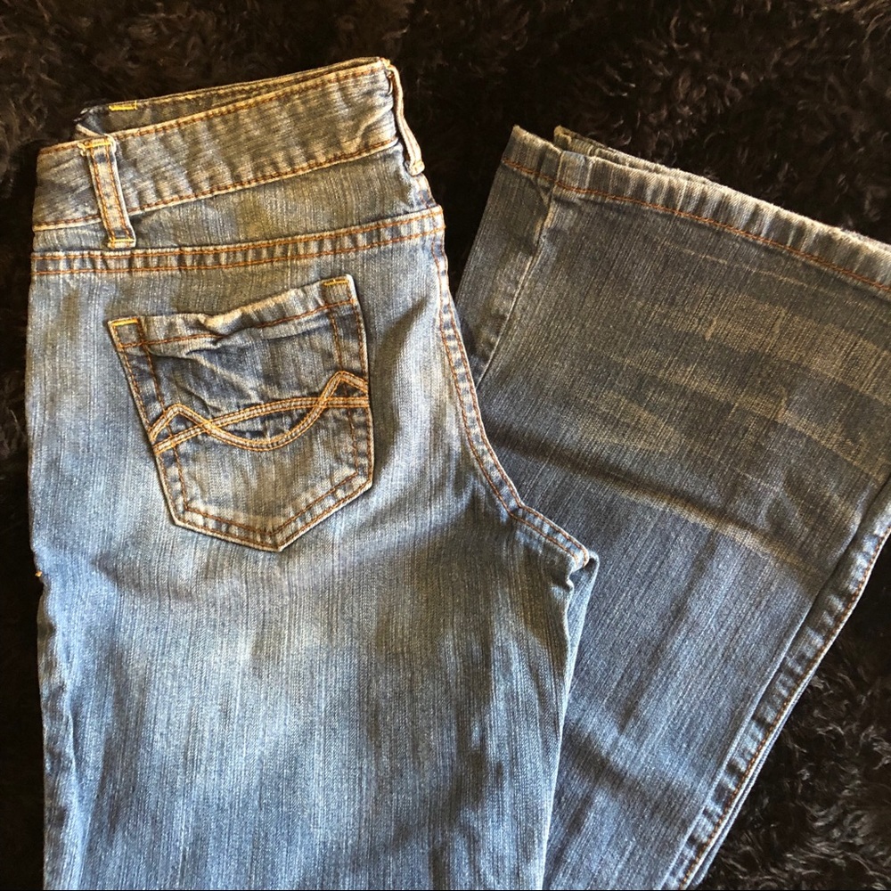 Mossimo supply co boot cut jean 5s
